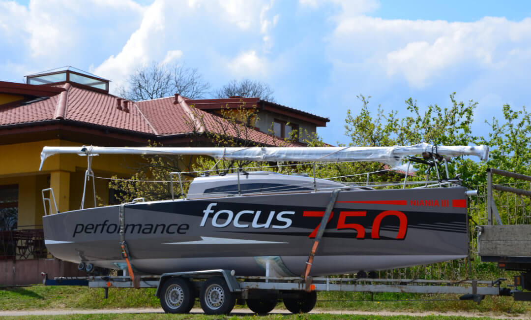 focus 750 yacht test